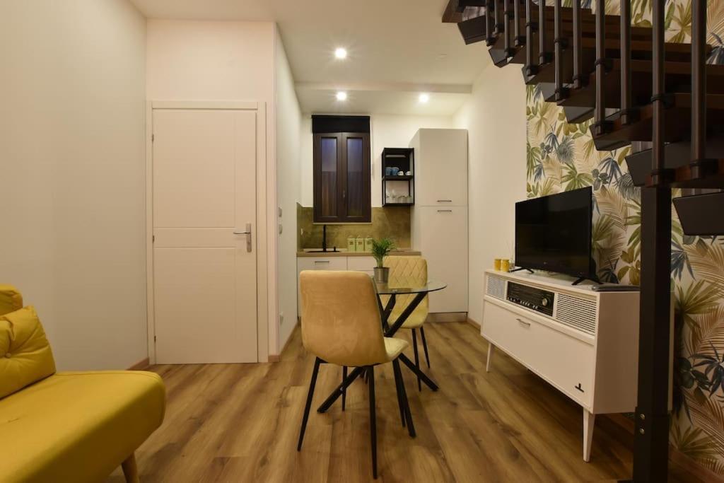 XX Miglia Apartments Catania Bagian luar foto